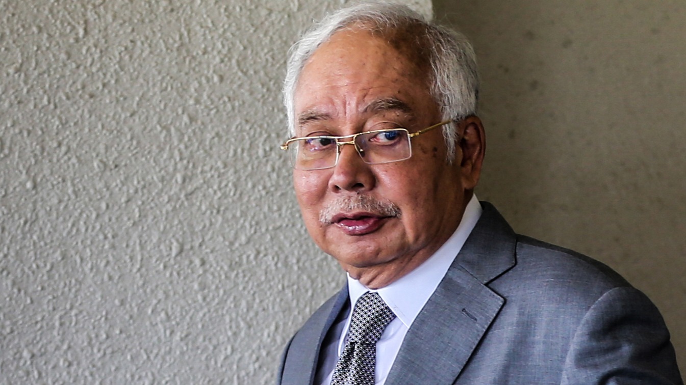 Berjuta masuk dalam akaun Najib tapi tak didedah semasa mesyuarat 1MDB: Saksi