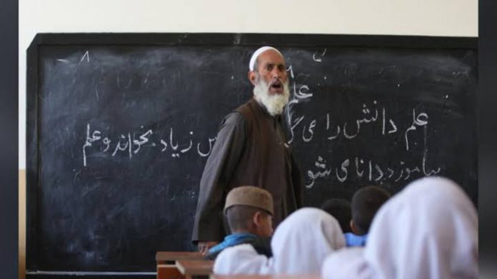UNICEF bayar gaji 194,000 guru di Afghanistan